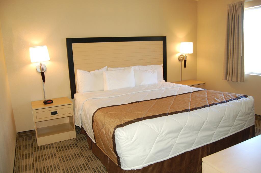Extended Stay America Select Suites - Greensboro - Wendover Ave - Big Tree Way Dış mekan fotoğraf