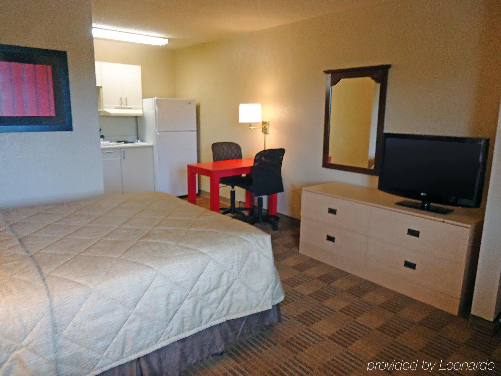 Extended Stay America Select Suites - Greensboro - Wendover Ave - Big Tree Way Dış mekan fotoğraf