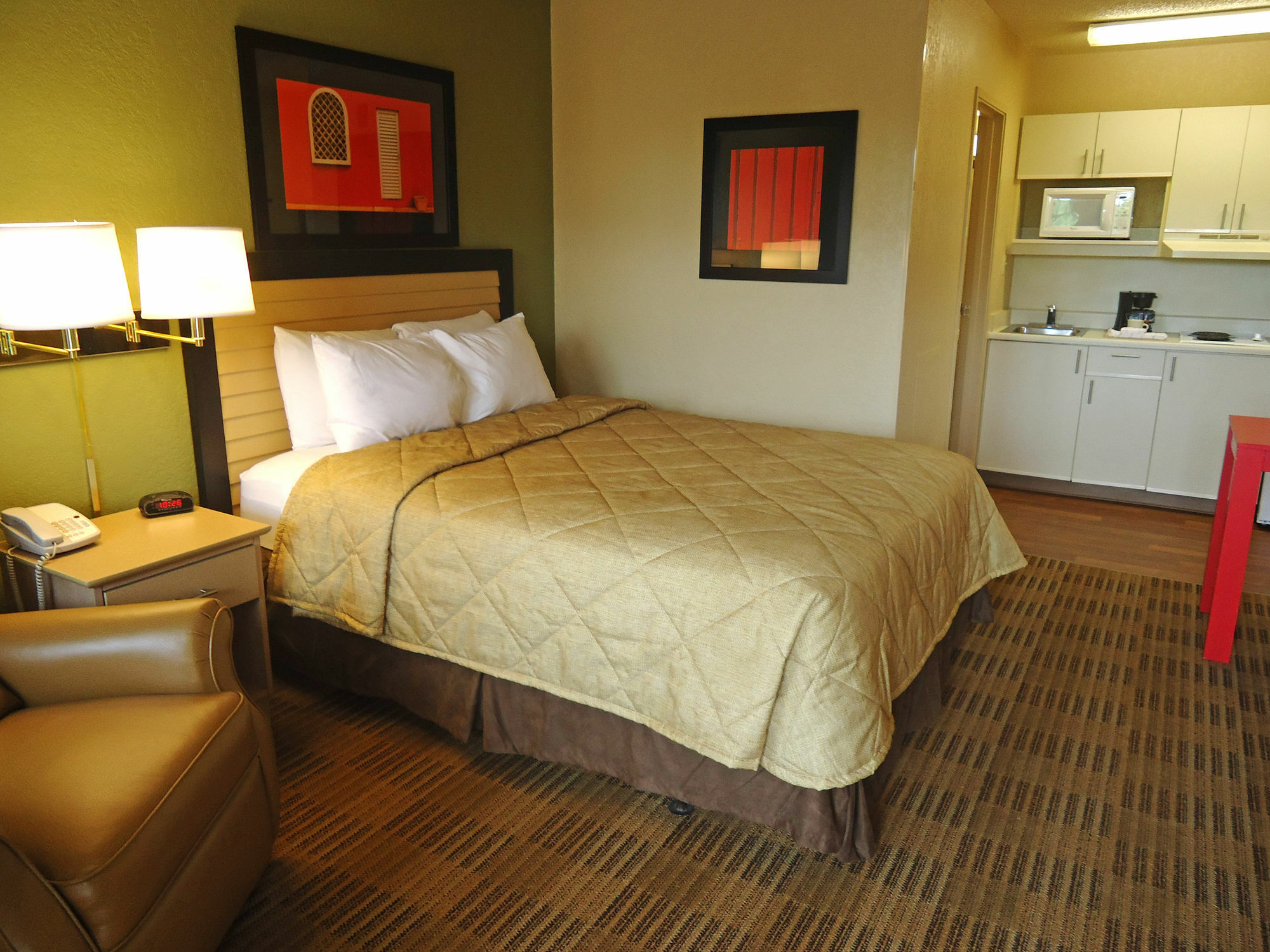 Extended Stay America Select Suites - Greensboro - Wendover Ave - Big Tree Way Dış mekan fotoğraf